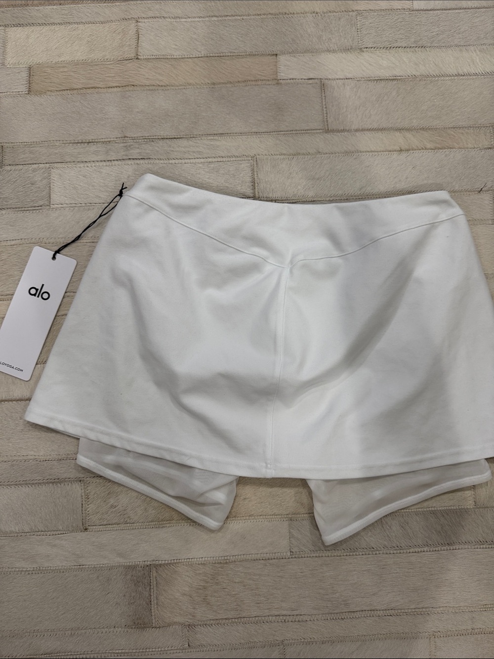 ALO soft serve it up skirt - Picture 7 of 7